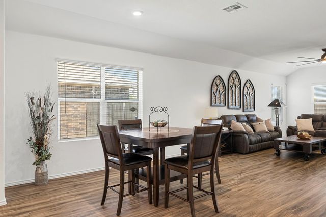237 Escondido CIR, San Marcos, TX 78666