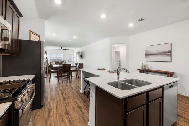 237 Escondido CIR, San Marcos, TX 78666