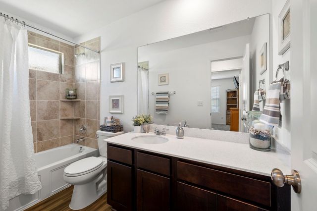 237 Escondido CIR, San Marcos, TX 78666