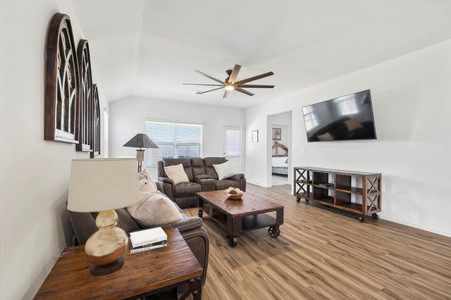 237 Escondido CIR, San Marcos, TX 78666