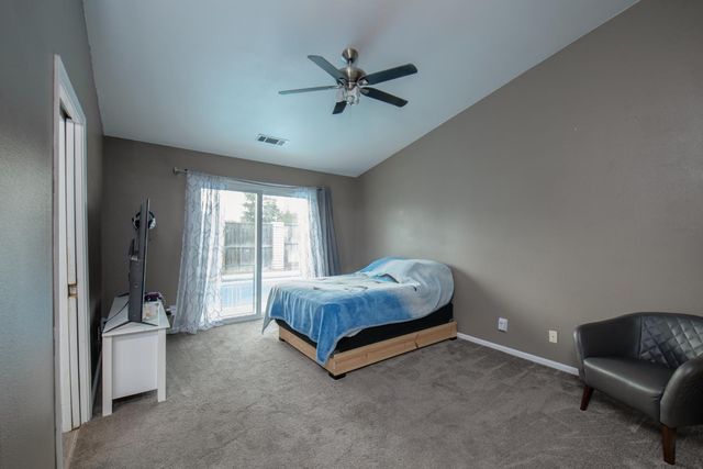 338 N Filbert Avenue, Clovis, CA 93611