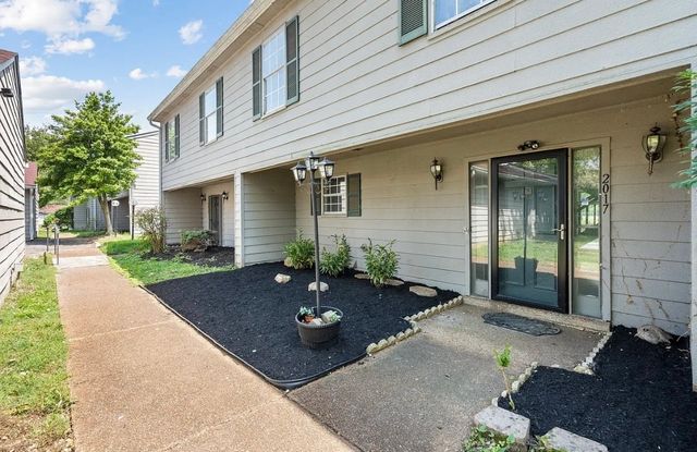 2017 Nashboro Blvd, Nashville, TN 37217