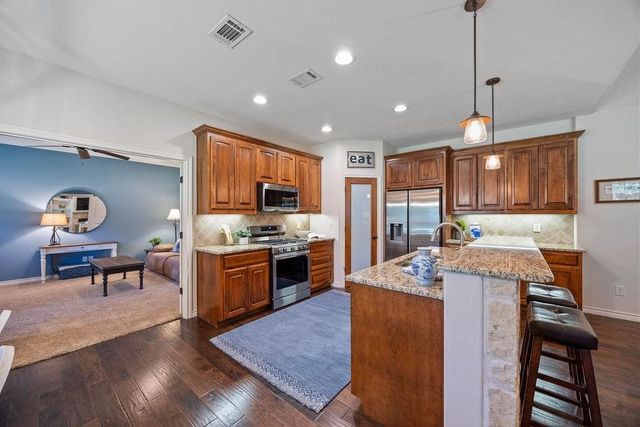 577 Hidden Lakes Boulevard, Gunter, TX 75058