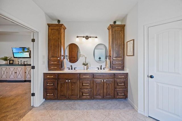 577 Hidden Lakes Boulevard, Gunter, TX 75058