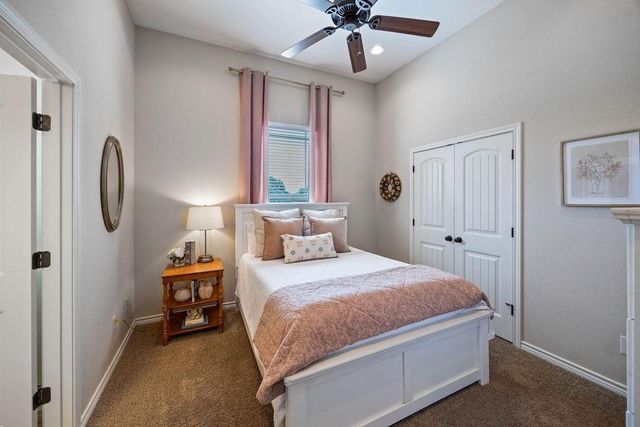 577 Hidden Lakes Boulevard, Gunter, TX 75058