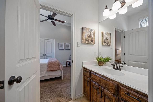 577 Hidden Lakes Boulevard, Gunter, TX 75058