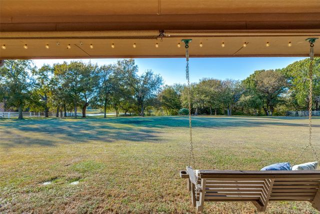 577 Hidden Lakes Boulevard, Gunter, TX 75058