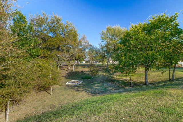 577 Hidden Lakes Boulevard, Gunter, TX 75058