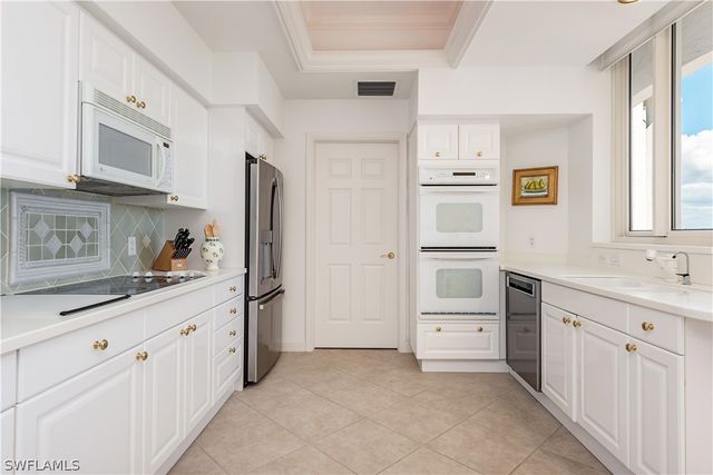 7117 Pelican Bay BLVD 1907, Naples, FL 34108