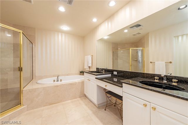 7117 Pelican Bay BLVD 1907, Naples, FL 34108