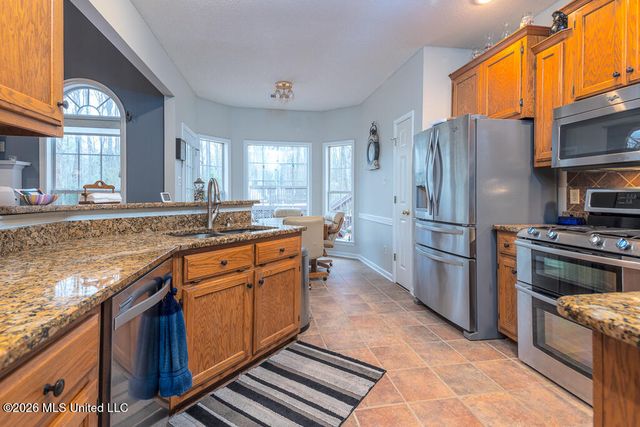 2382 Oak Creek Drive, Hernando, MS 38632