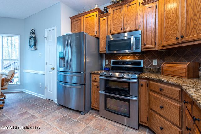 2382 Oak Creek Drive, Hernando, MS 38632