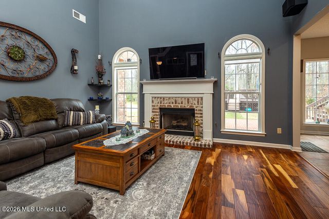 2382 Oak Creek Drive, Hernando, MS 38632