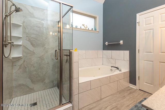 2382 Oak Creek Drive, Hernando, MS 38632