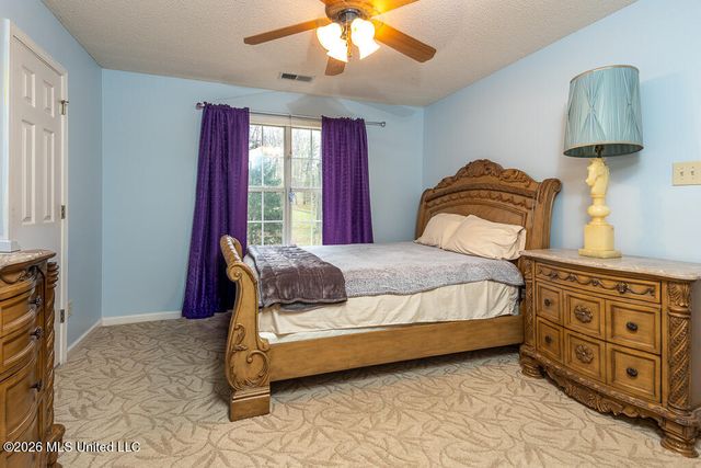 2382 Oak Creek Drive, Hernando, MS 38632