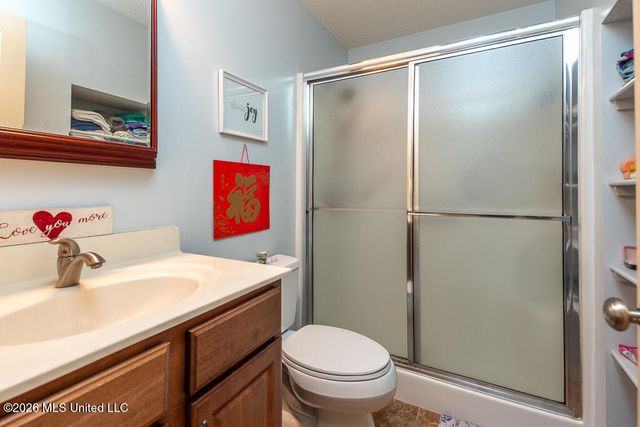 2382 Oak Creek Drive, Hernando, MS 38632