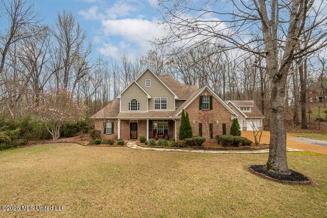 2382 Oak Creek Drive, Hernando, MS 38632