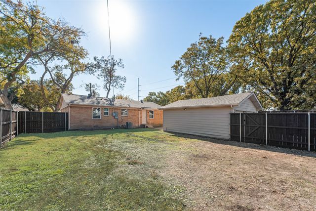 442 Daniel Street, Richardson, TX 75080