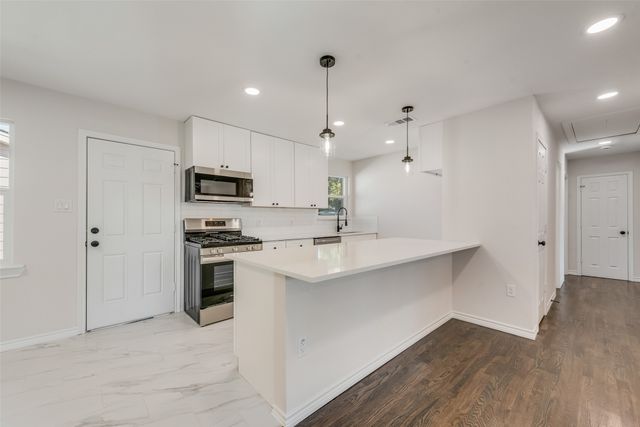 442 Daniel Street, Richardson, TX 75080