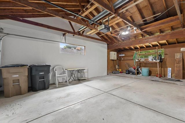 9122 N Lake DRIVE, Bayside, WI 53217