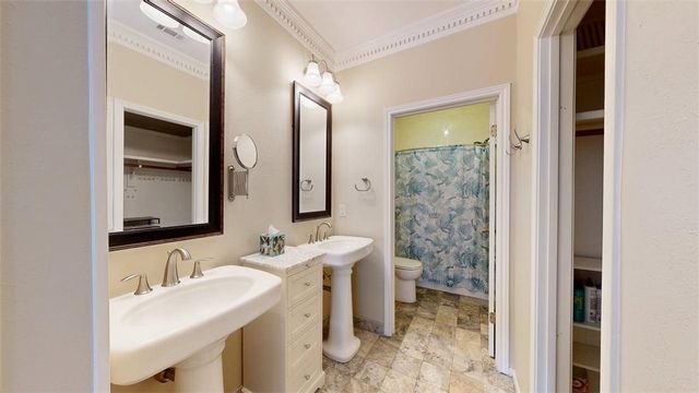 705 Walker Street, Bryan, TX 77802