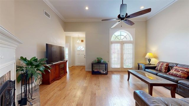705 Walker Street, Bryan, TX 77802