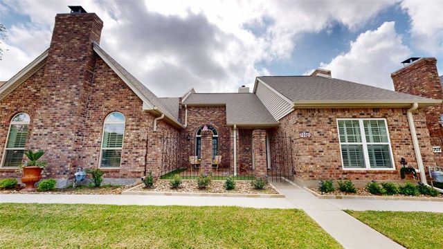 705 Walker Street, Bryan, TX 77802