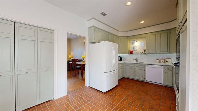 705 Walker Street, Bryan, TX 77802