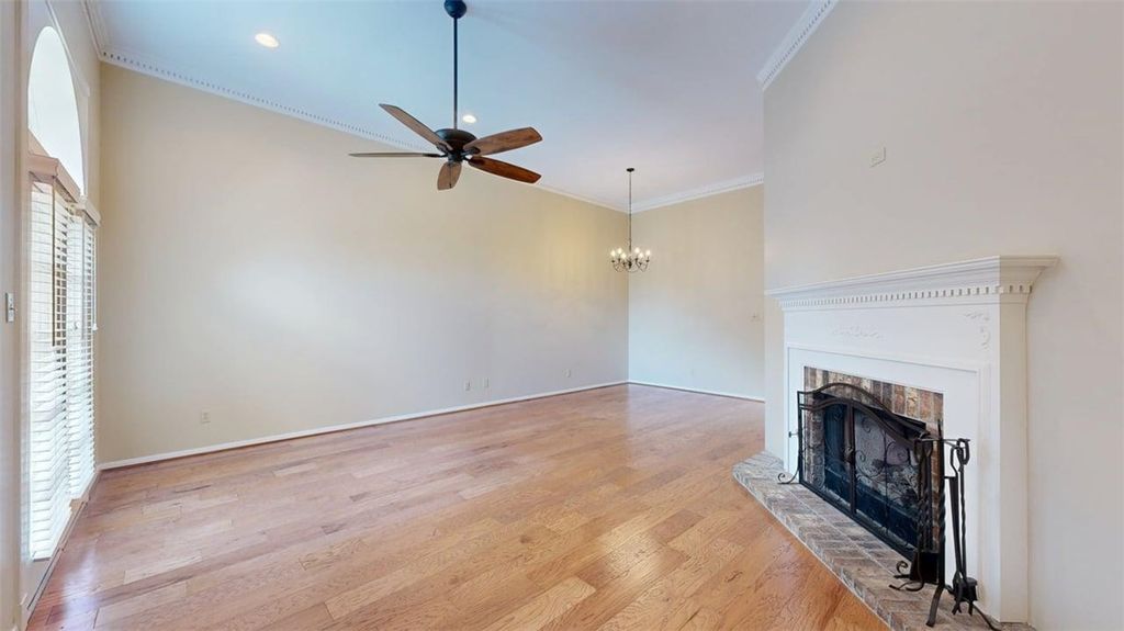 705 Walker Street, Bryan, TX 77802 — photo 2