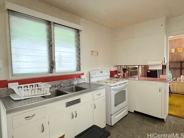 1630 Kino Street, Honolulu, HI 96819