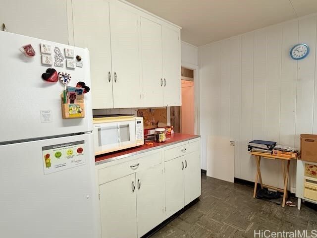 1630 Kino Street, Honolulu, HI 96819