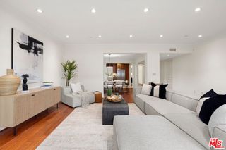 11749 Goshen Avenue 301, Los Angeles, CA 90049