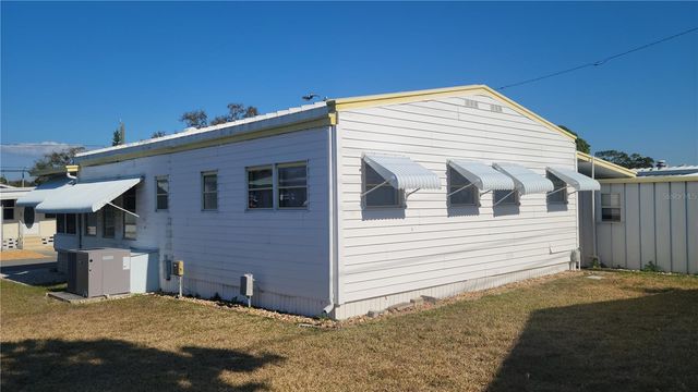 585 SKY HARBOR DRIVE 326, Clearwater, FL 33759