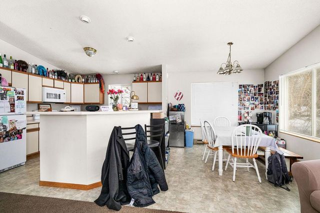 2425 Vermilion Road, Duluth, MN 55803