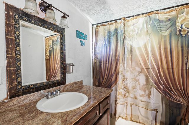 2533 Wall Street, Houston, TX 77088