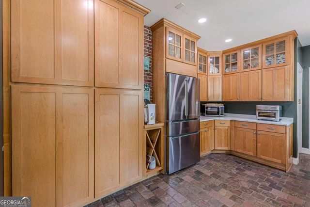 3327 College Street, College Park, GA 30337