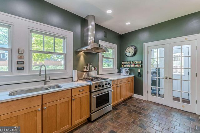 3327 College Street, College Park, GA 30337