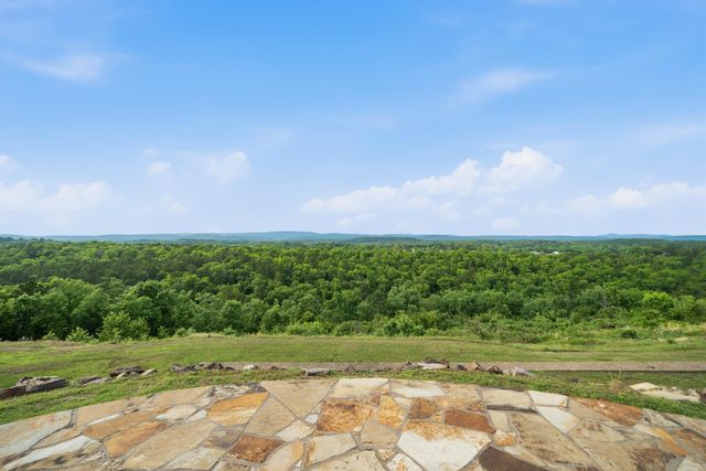 115 East Hawkview Place, Royal, AR 71968