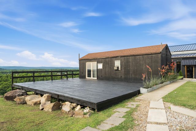 115 East Hawkview Place, Royal, AR 71968