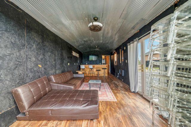 115 East Hawkview Place, Royal, AR 71968