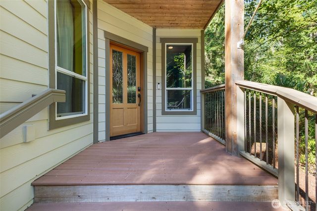 16 Plum Lane, Bellingham, WA 98229