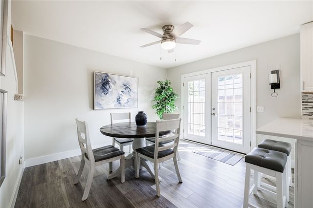 75 New Wickham Drive, Penfield, NY 14526