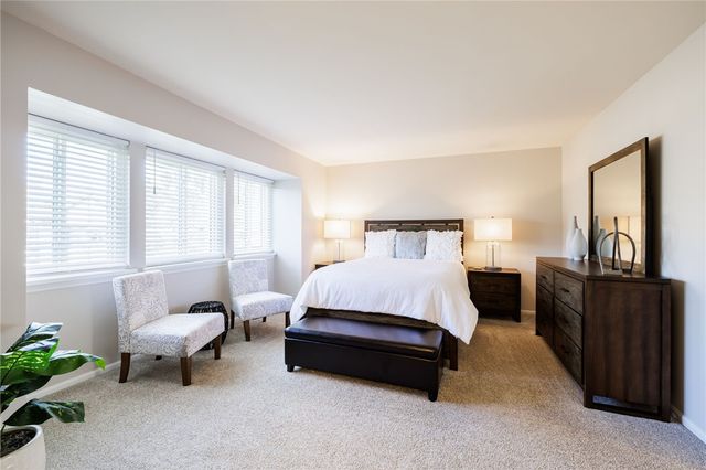 75 New Wickham Drive, Penfield, NY 14526