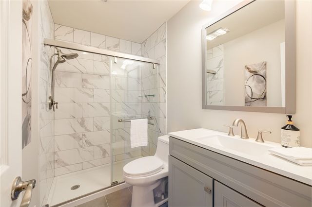 75 New Wickham Drive, Penfield, NY 14526