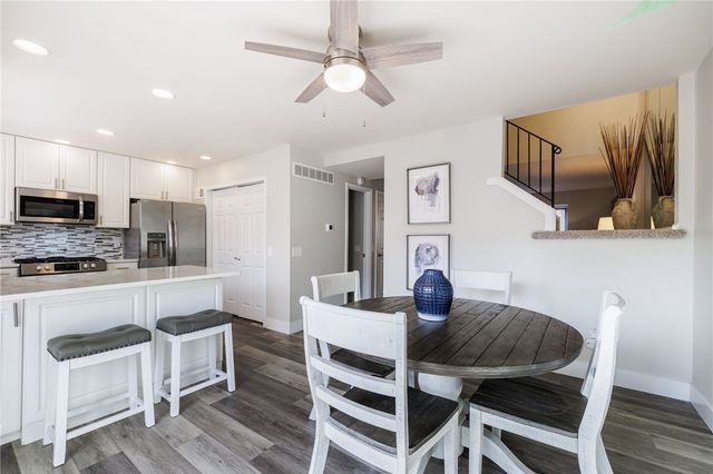 75 New Wickham Drive, Penfield, NY 14526