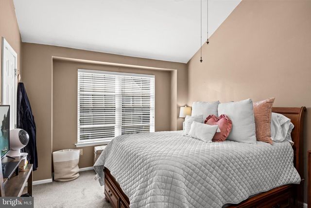 1301 LAKESIDE DR, Palmyra, NJ 08065