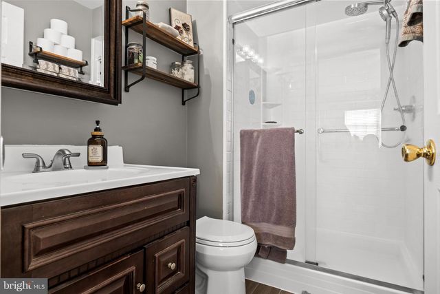 1301 LAKESIDE DR, Palmyra, NJ 08065