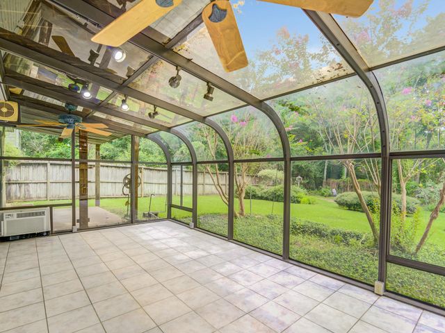 208 Old Oaks, League City, TX 77573