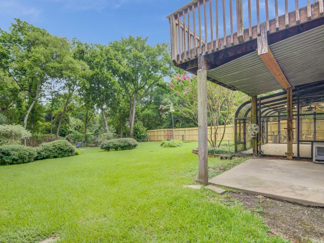 208 Old Oaks, League City, TX 77573