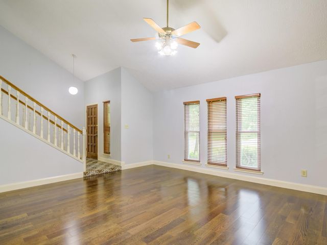 208 Old Oaks, League City, TX 77573
